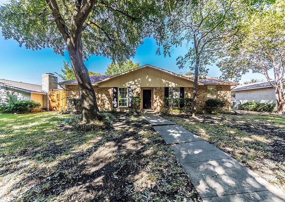 1st image of 945 Windy Meadow Dr