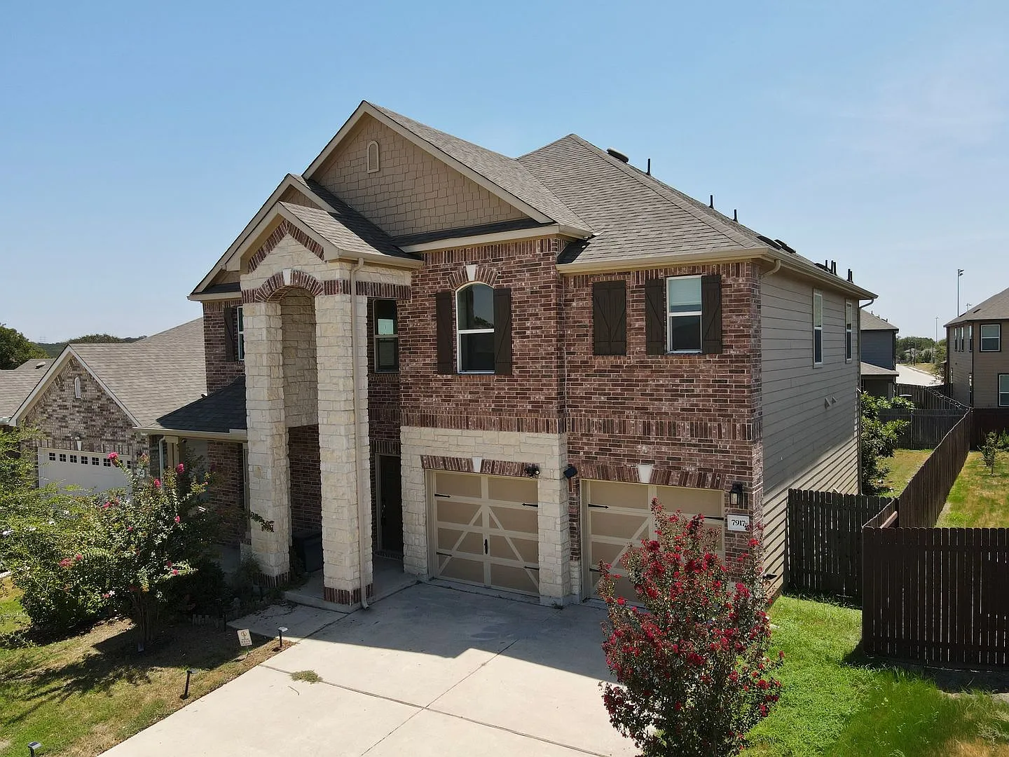3 Bed | 2.5 Bath Rental in Austin, TX with 2-Car Garage — Photo 1