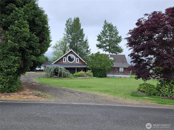 20 E Sunny Sands Road, Cathlamet, WA 98612