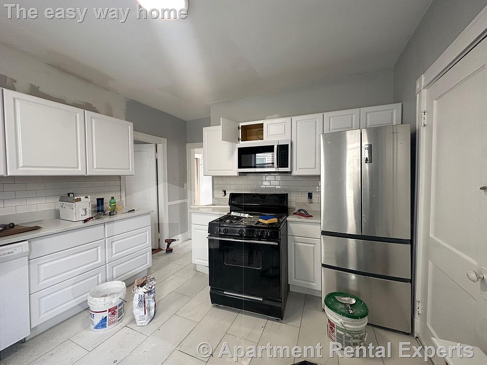 1st image of 14 Belknap St #2