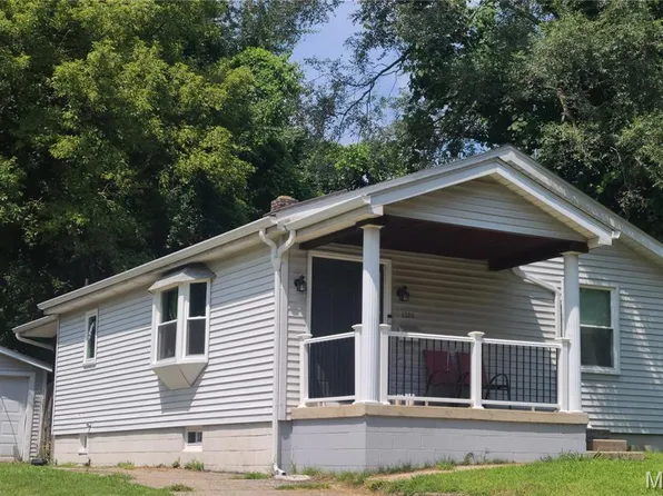 1208 Armstrong St, Alton, IL 62002