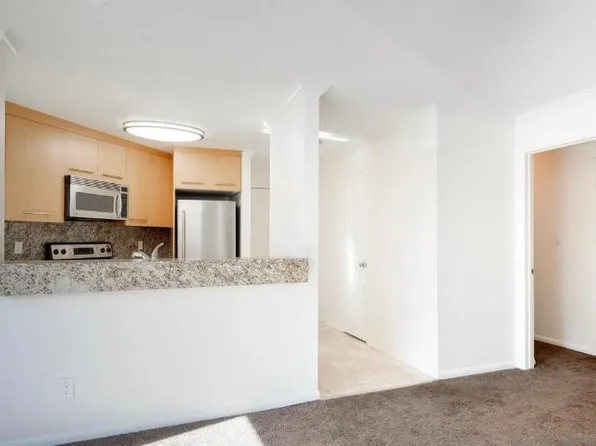 7585 Charmant Dr, San Diego, CA