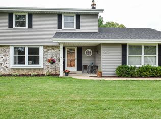 S104W20699 Cindy Dr, Muskego, WI 53150
