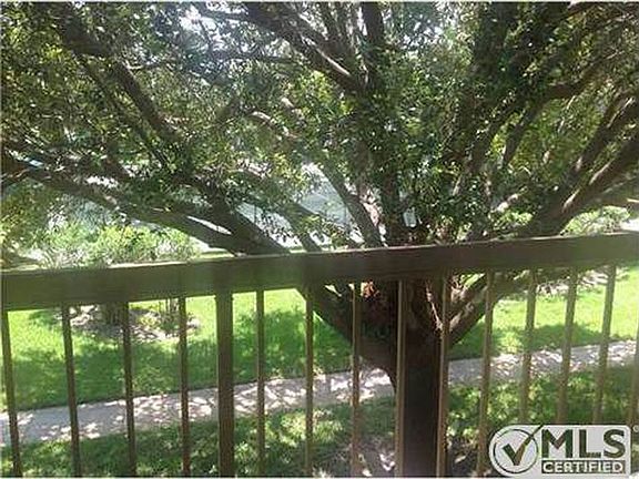 4th image of 3400 Gardens East Dr #Ib