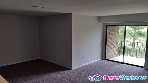 3rd image of 24 Silverwood Cir APT 10