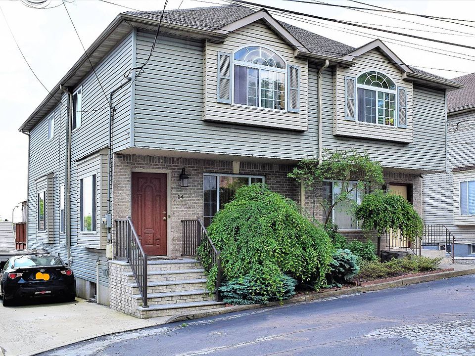 1st image of 14 King James Ct