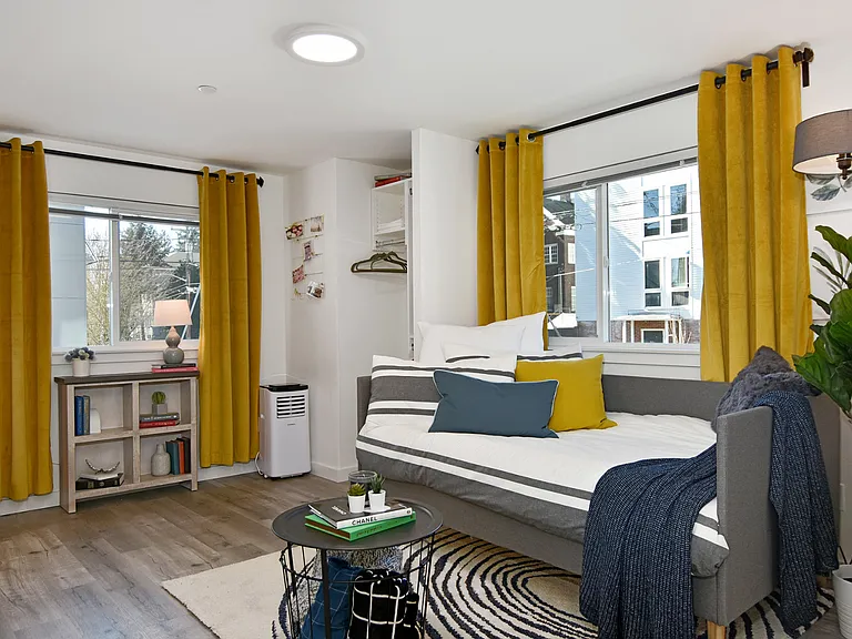 U20 Apartments — Photo 28