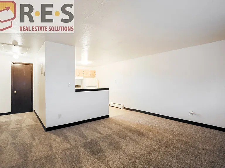 1080 S Eliot St #302 — Photo 6