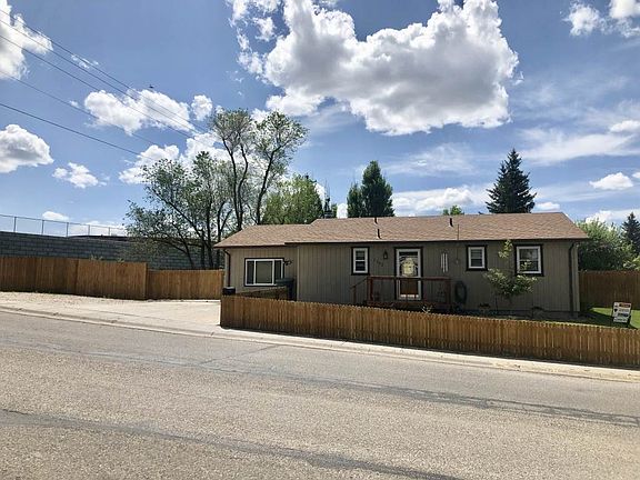 3rd image of 2402 Sagewood Ave