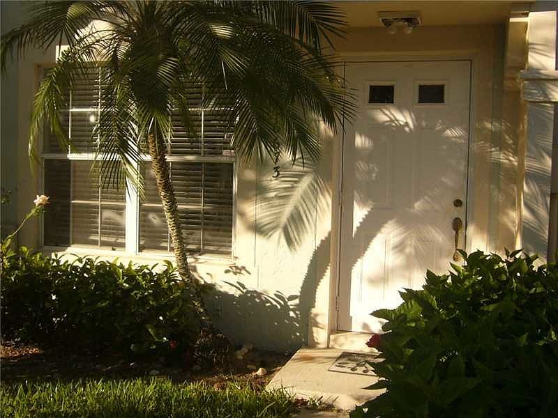 1st image of 16673 Hemingway Dr