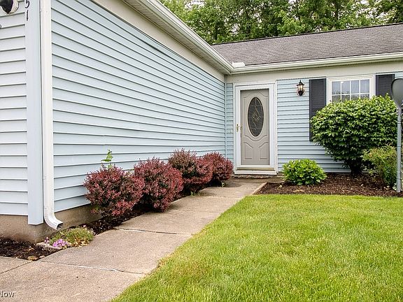 3rd image of 6851 Olde Meadows Ct