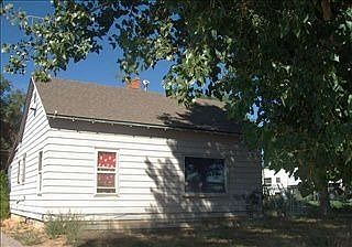 2nd image of 108 Avenue Ave W #F