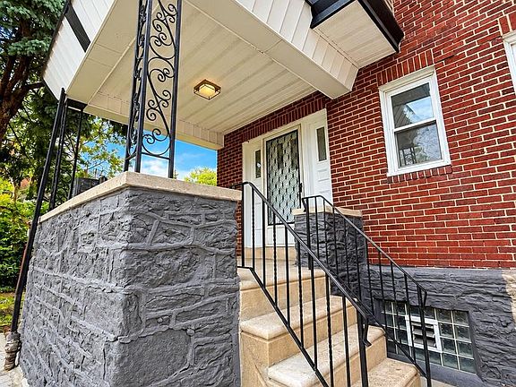 3rd image of 523 Geneva Ave