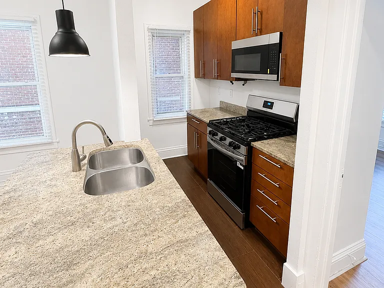 2881 Irving Ave S #106 — Photo 4