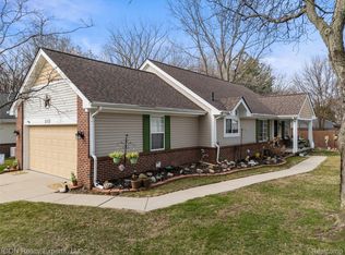 31873 Tall Pines Ct, Roseville, MI