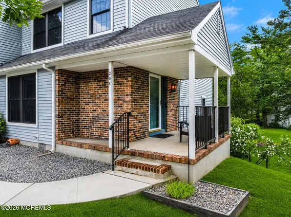 206 Bent Trail, Toms River, NJ 08753