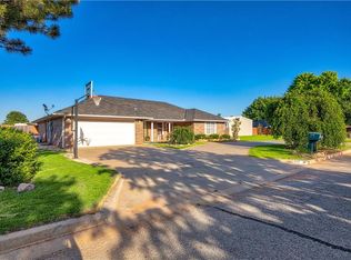 210 Magnolia Ave, Elk City, OK 73644