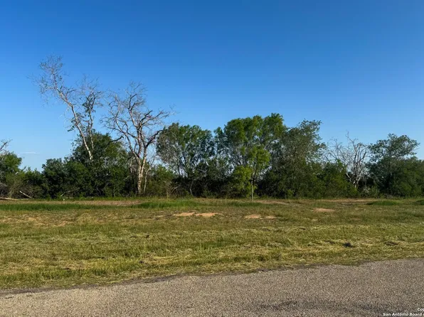 00 CR 7714, Lot 3 LOT 3, Devine, TX 78106