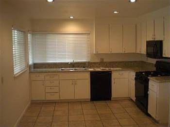 4th image of 5628 Phlox Ct