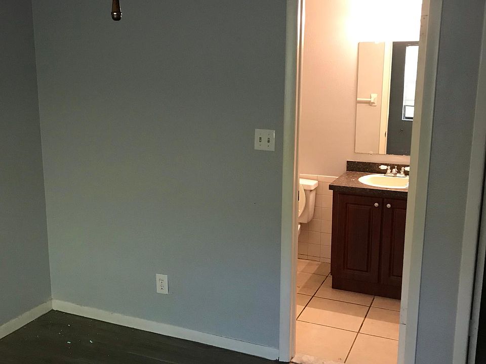 1st image of 912 Alicia Ave #5 A