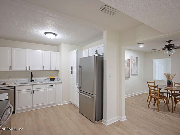 4th image of 3421 INWOOD Circle