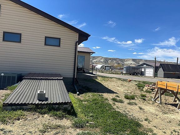4th image of 326 Folsom Dr