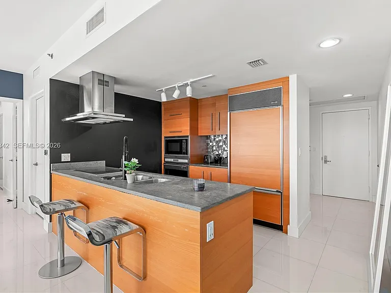 495 Brickell Ave #1704 — Photo 2