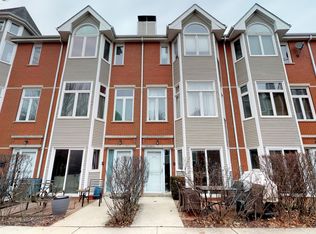 2559 N Greenview Ave #16, Chicago, IL 60614
