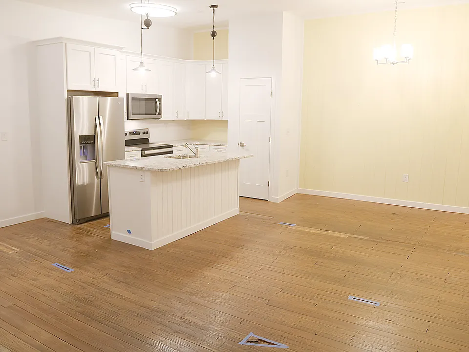 13 N Main St #D