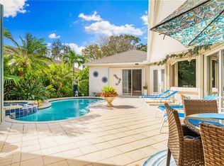 222 Oak Hammock Cir SW, Vero Beach, FL 32962