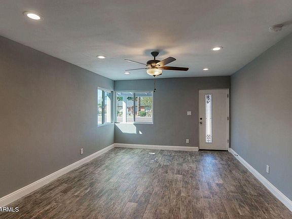 3rd image of 2539 E Glenrosa Ave
