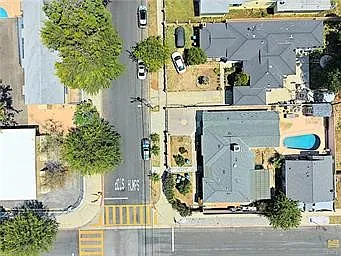 6902 Oso Ave — Photo 2