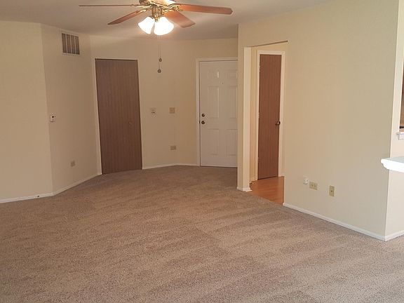 2nd image of 2826 Meadow Ln Unit Z1