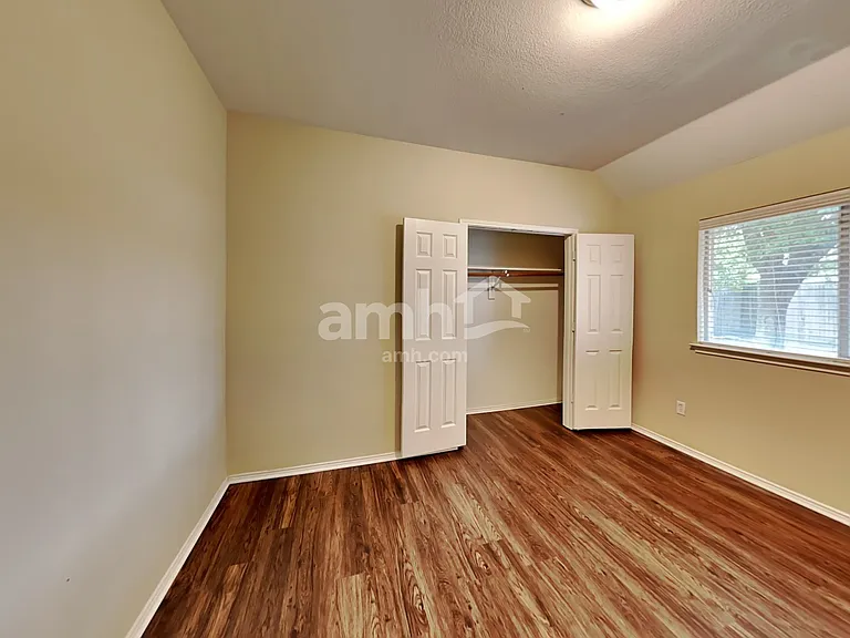 4308 Rebecca Ct — Photo 15