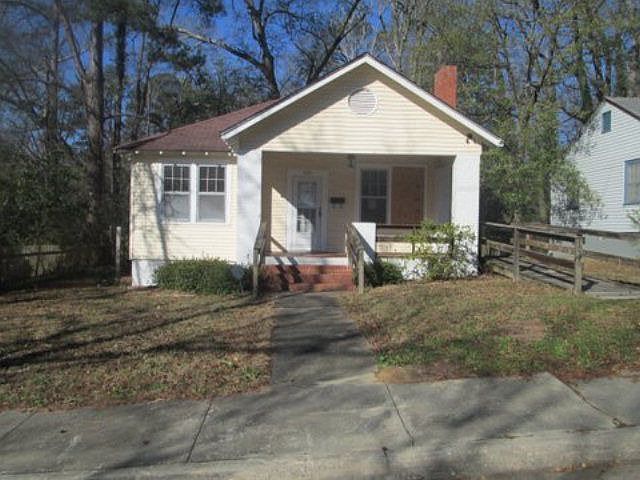 2nd image of 1036 Clay Ave