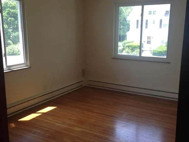 3615 Rugby Dr #4 — Photo 13