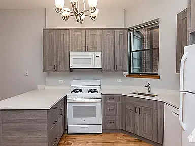 Building Photo - 1534 W Monroe St #2
