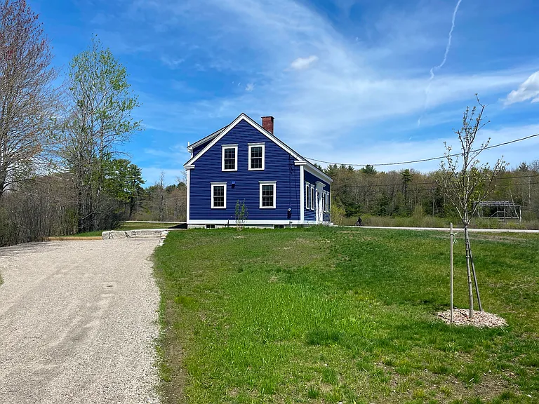 39 Old Post Rd — Photo 2