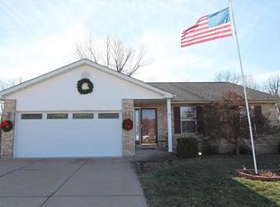 34 Adventura Dr, Festus, MO 63028