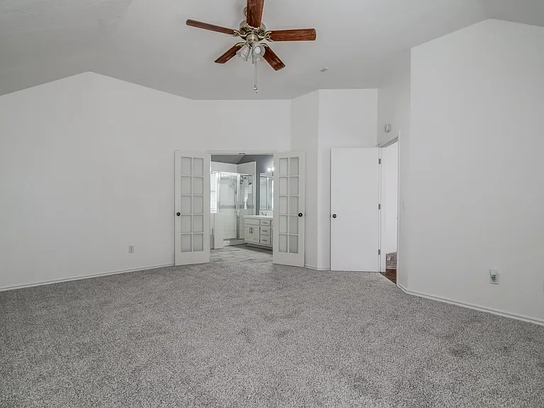1812 Pebble Creek Blvd — Photo 21