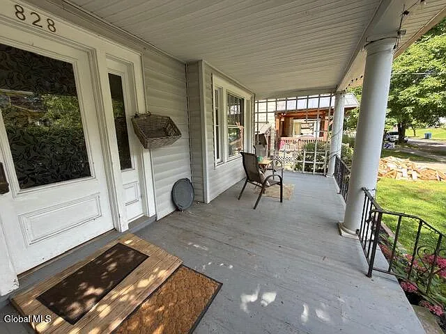 5 bed, 1832 sqft, $3,200 — Photo 1