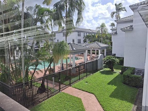 3rd image of 735 SW 148th Ave APT 1713
