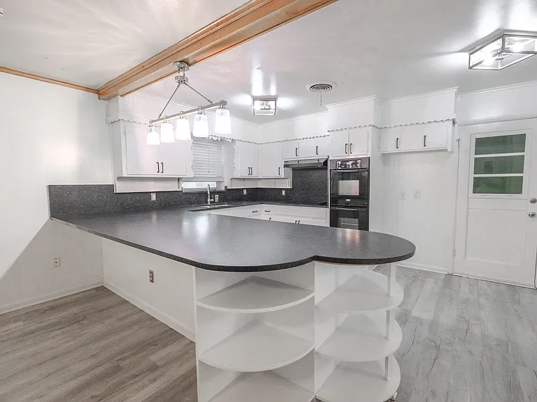 8301 Llano Ave — Photo 24