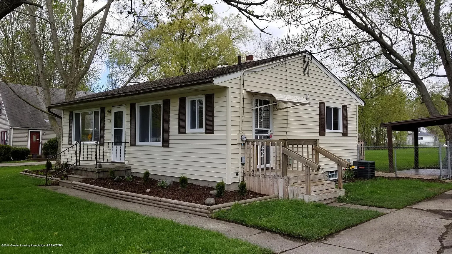 1414 Reo Rd photo 1