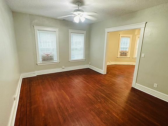 5th image of 3471 W 41st St