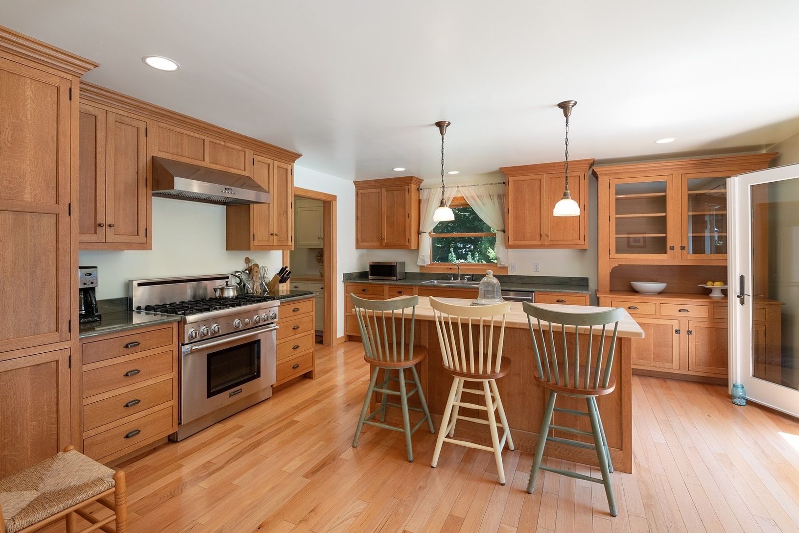  Professional Kitchen With New Bosch Dishwasher And Kitchen Aid French Door Fridge 