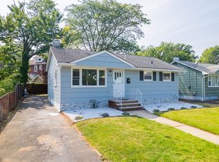 633 Harrell Ave, Woodbridge, NJ 07095