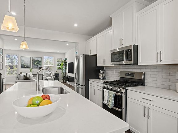 2nd image of 107 Rollins Ave