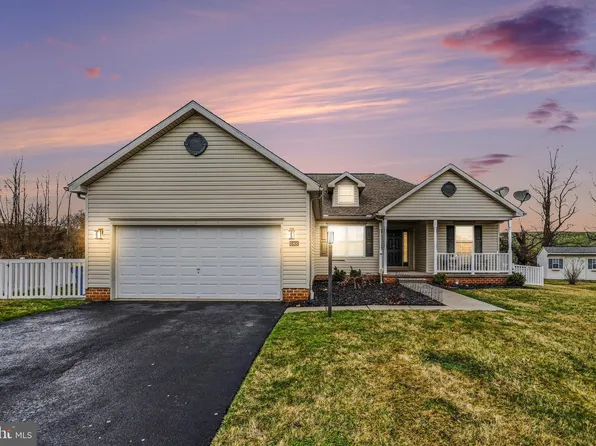 183 N Alpine Dr, York, PA 17408