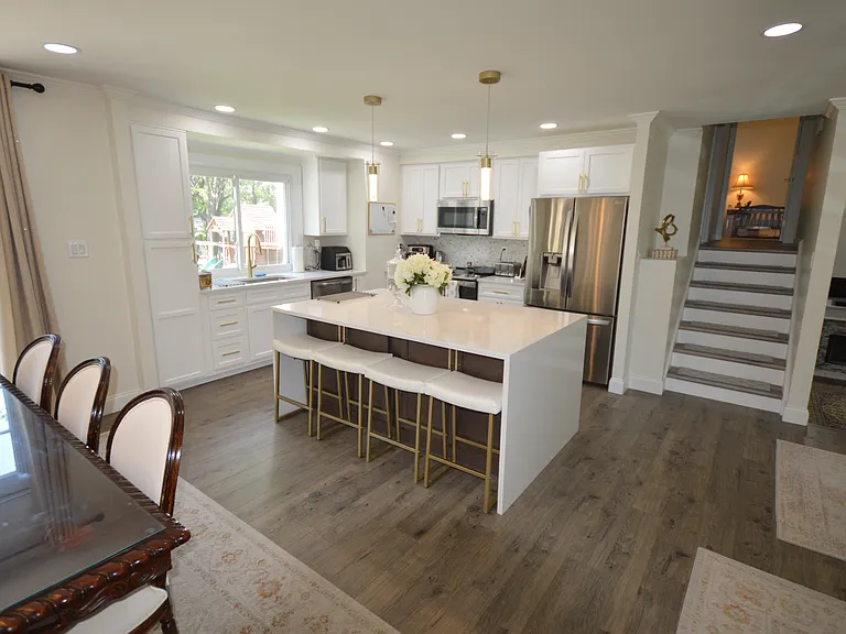 11205 Trippon Ct — Photo 2